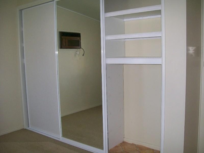 27 Young Street, Moura QLD 4718