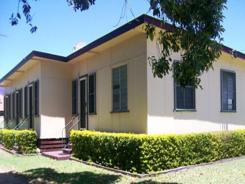 3/76 Dawson Highway, Moura QLD 4718