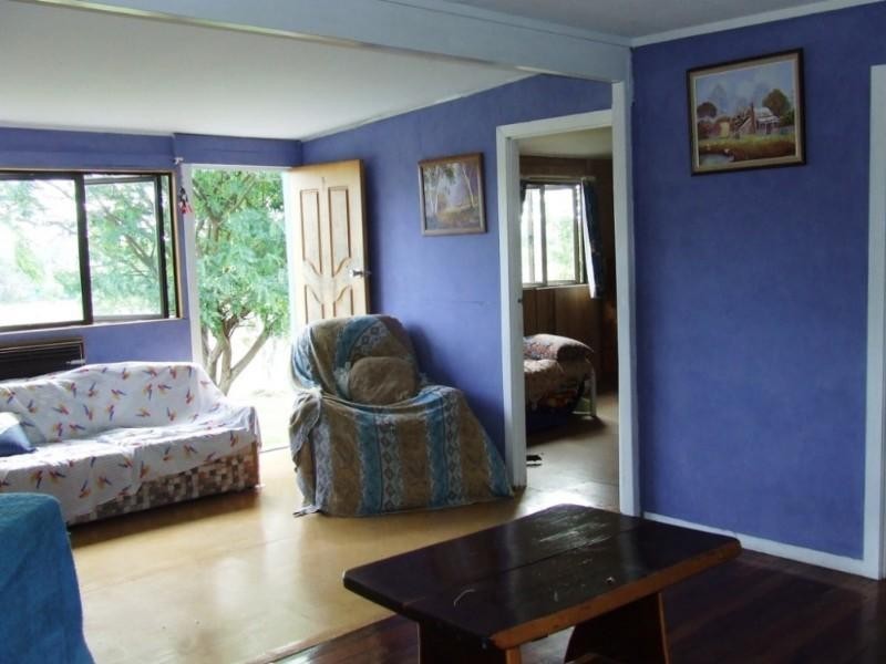 94 North Street, Banana QLD 4702