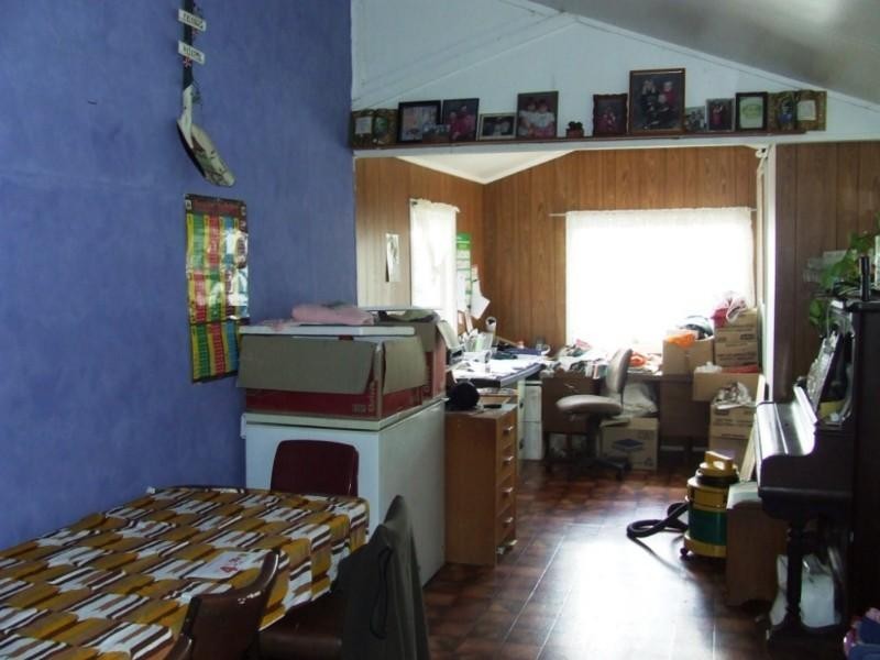 94 North Street, Banana QLD 4702