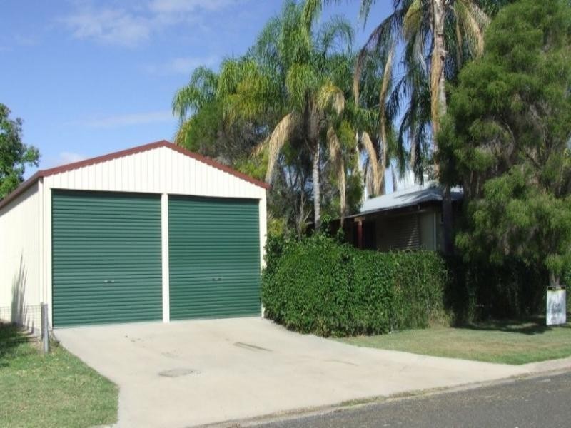 1 Lederhose Street, Moura QLD 4718