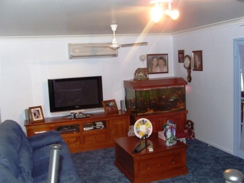 1 Lederhose Street, Moura QLD 4718