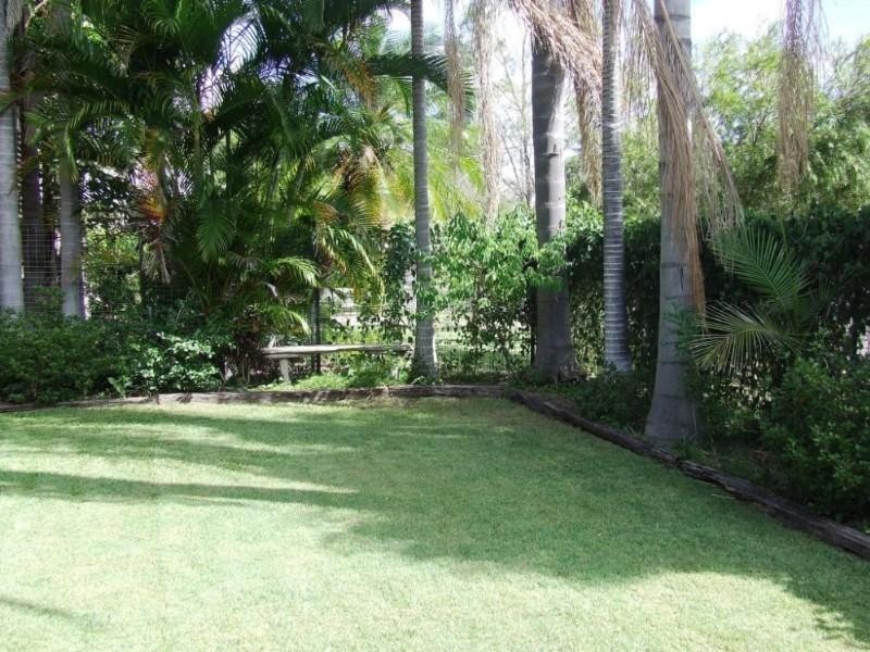 1 Lederhose Street, Moura QLD 4718