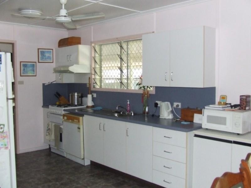 7 Misfeld Street, Moura QLD 4718