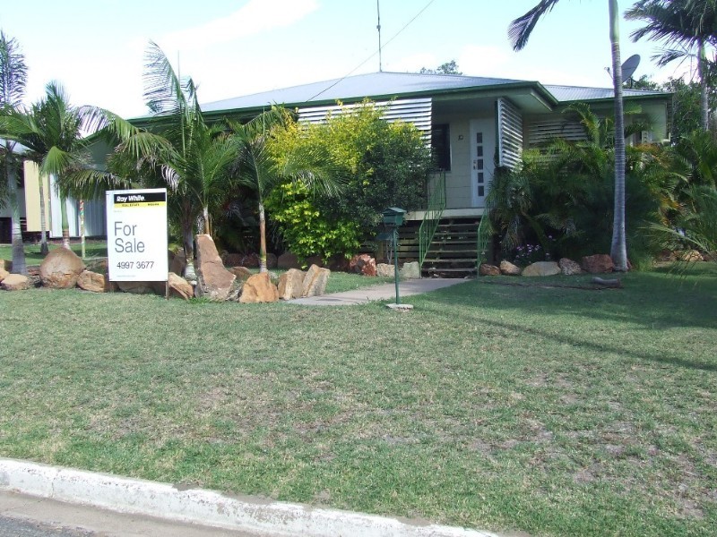 10 Stephenson Street, Moura QLD 4718