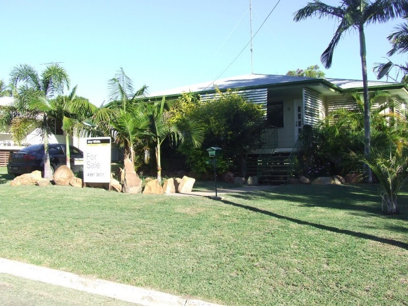 10 Stephenson Street, Moura QLD 4718