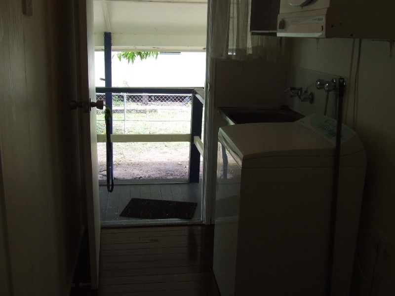 10 Stephenson Street, Moura QLD 4718