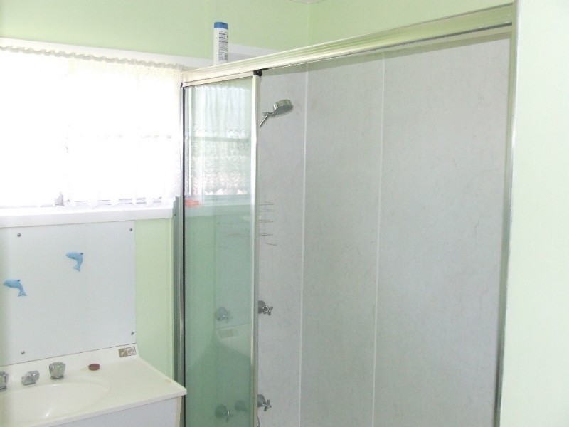 10 Stephenson Street, Moura QLD 4718