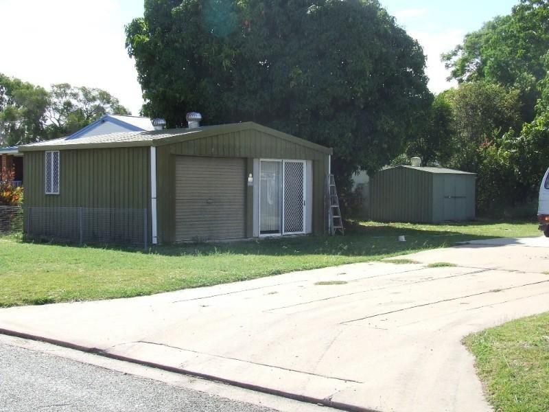 31 Nott Street, Moura QLD 4718