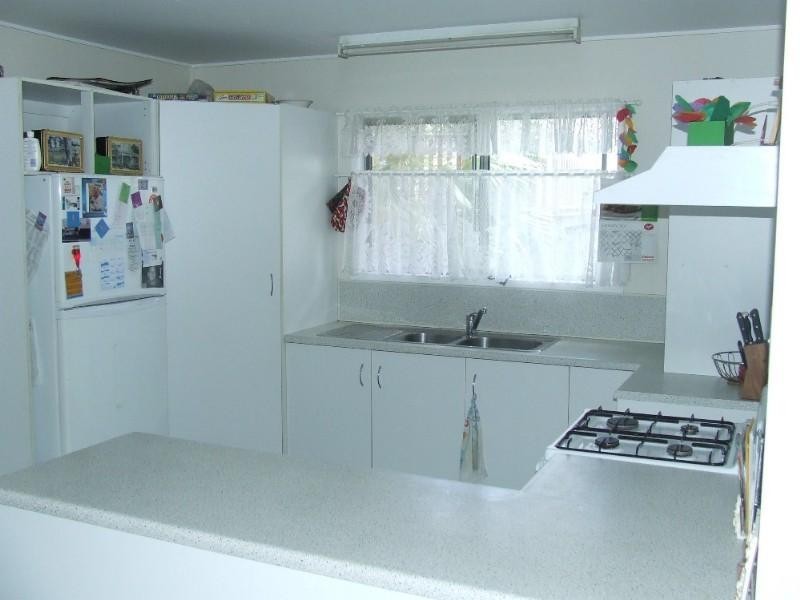 31 Nott Street, Moura QLD 4718