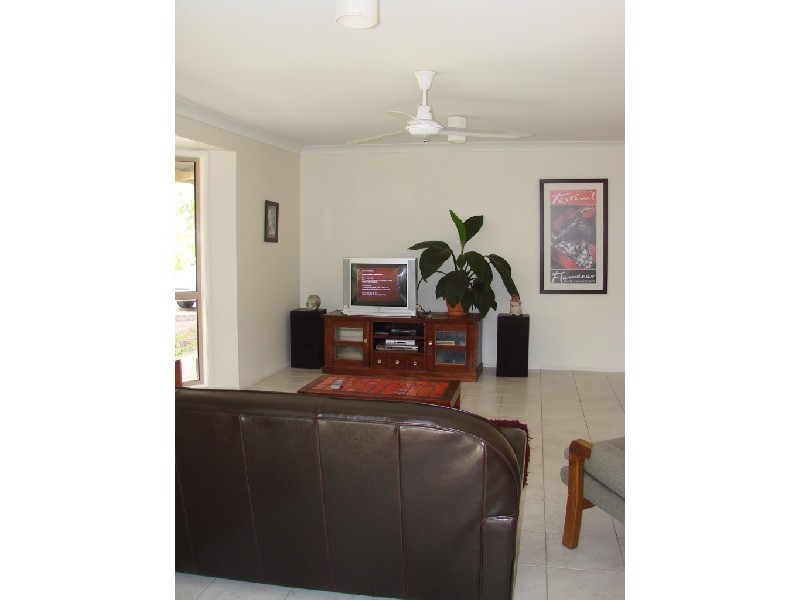 10 Stirling Court, Bonogin QLD 4213