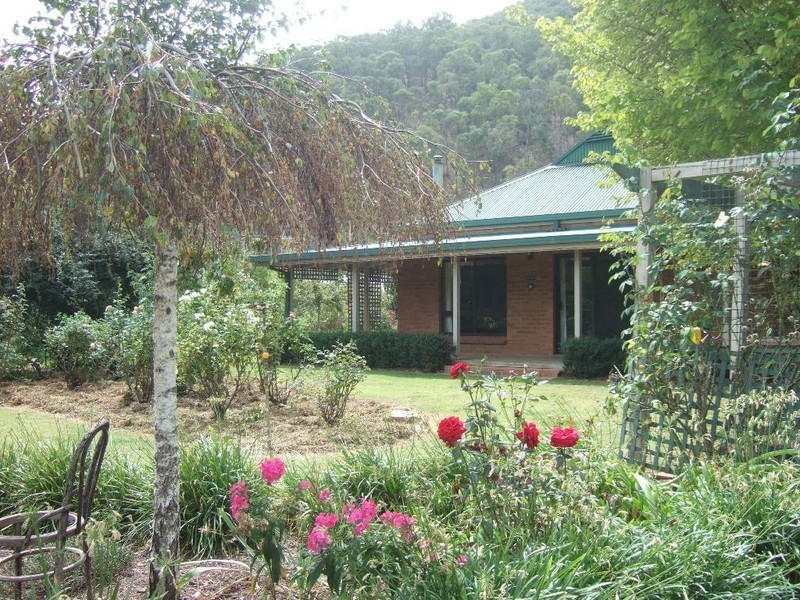 5301 Great Alpine Road, Eurobin VIC 3739