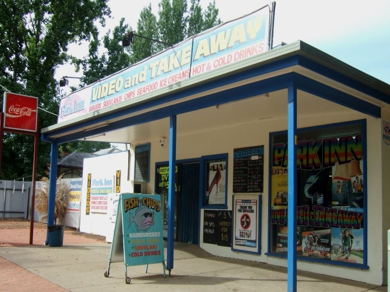 2 Delany Avenue, Bright VIC 3741