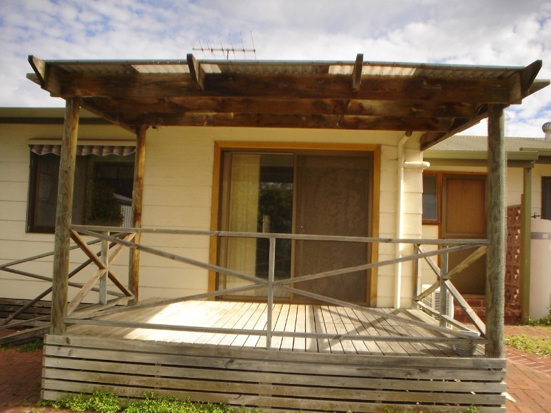 10 Watson Avenue, Lucindale SA 5272