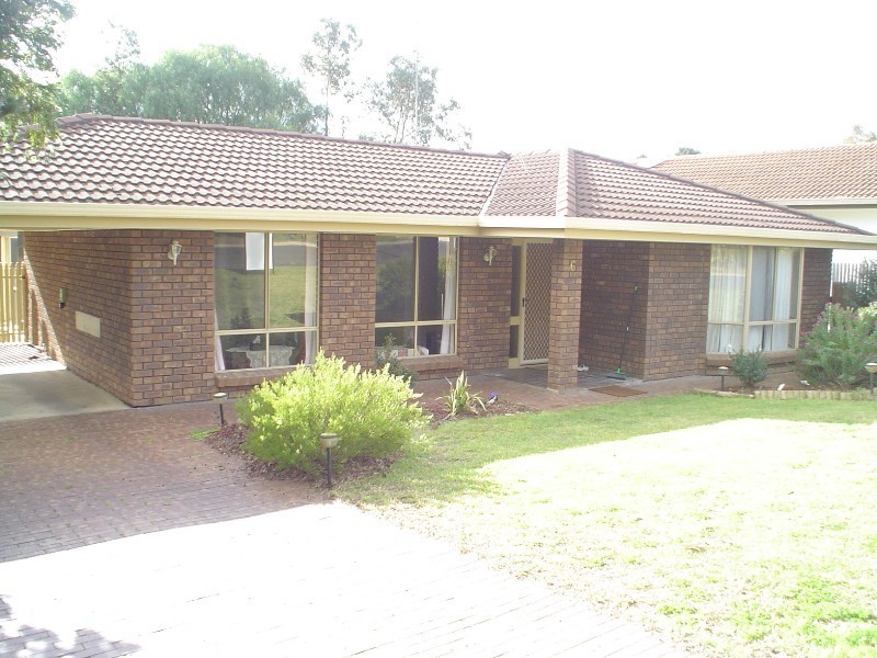 6 Gilbert Drive, Naracoorte SA 5271