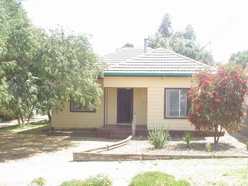 17 Aitchison Avenue, Naracoorte SA 5271