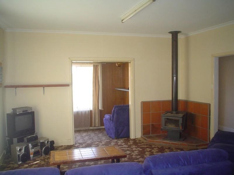 17 Aitchison Avenue, Naracoorte SA 5271