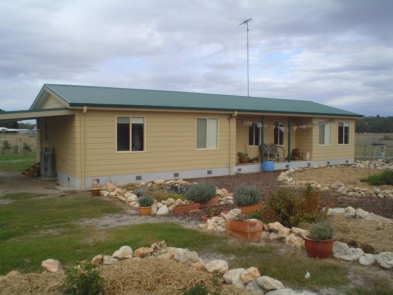 83 Manton Road, Naracoorte SA 5271