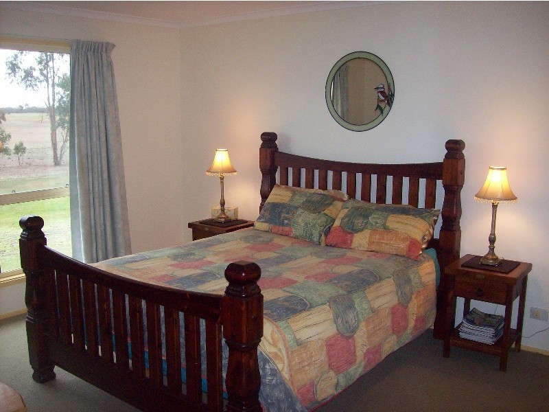 15 Cadgee Road, Naracoorte SA 5271