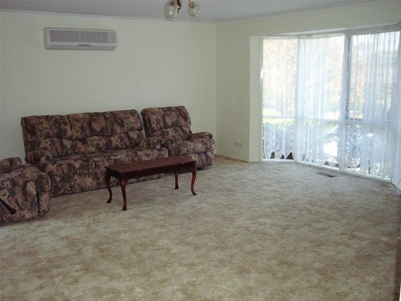 16 Poorinda Rise, Narre Warren VIC 3805