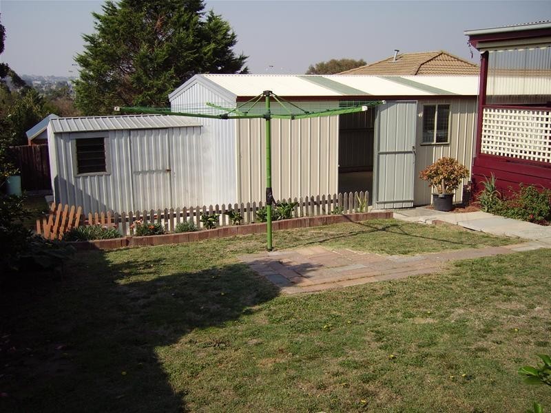 16 Poorinda Rise, Narre Warren VIC 3805