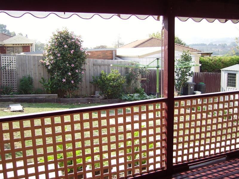 16 Poorinda Rise, Narre Warren VIC 3805