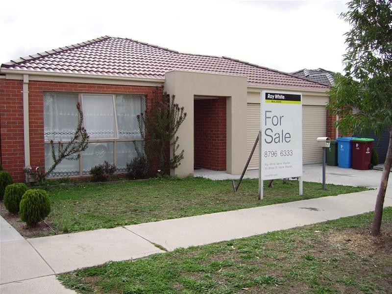 51 Golden Grove, Narre Warren VIC 3805