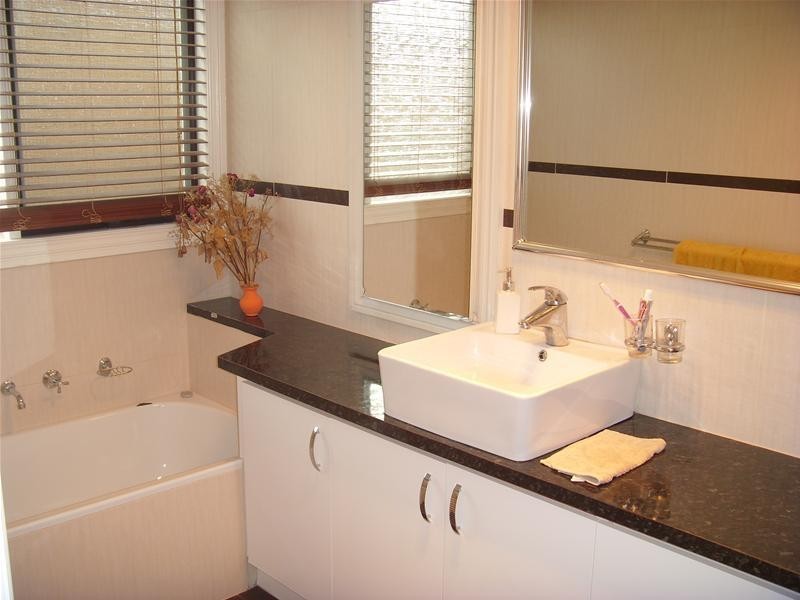 33 Ohio Crescent, Narre Warren VIC 3805