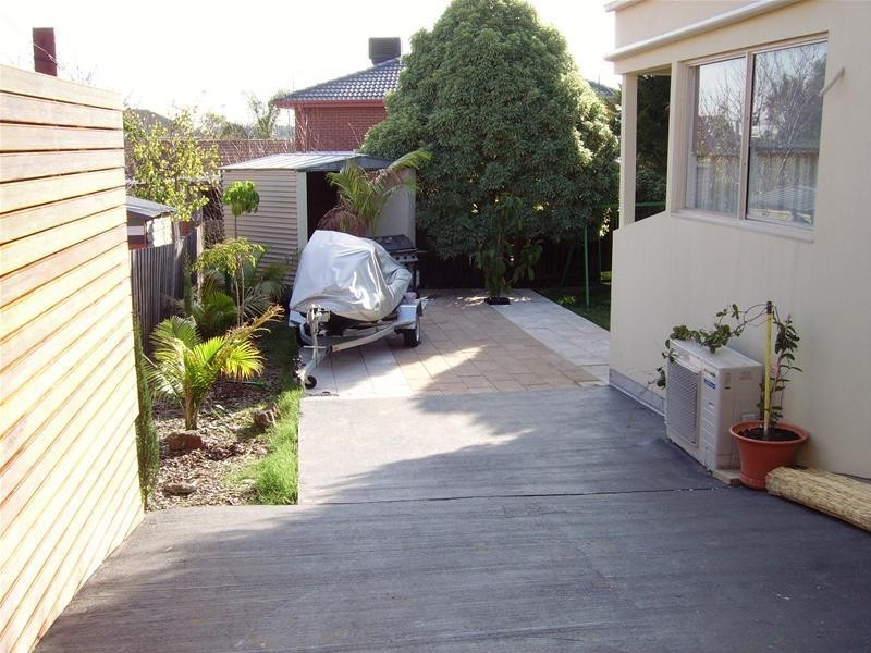 33 Ohio Crescent, Narre Warren VIC 3805