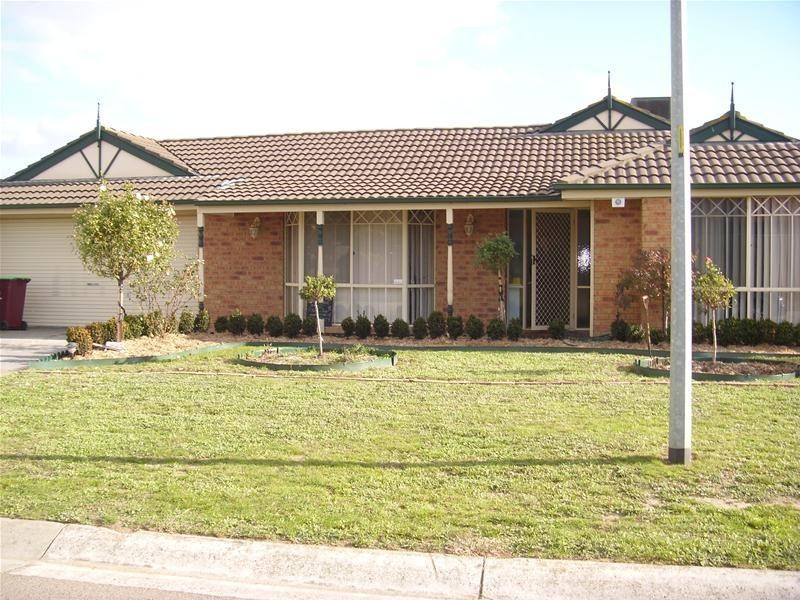 1 Milton Place, Narre Warren South VIC 3805