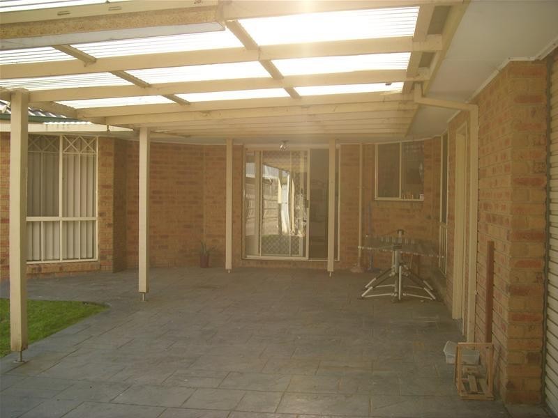 1 Milton Place, Narre Warren South VIC 3805