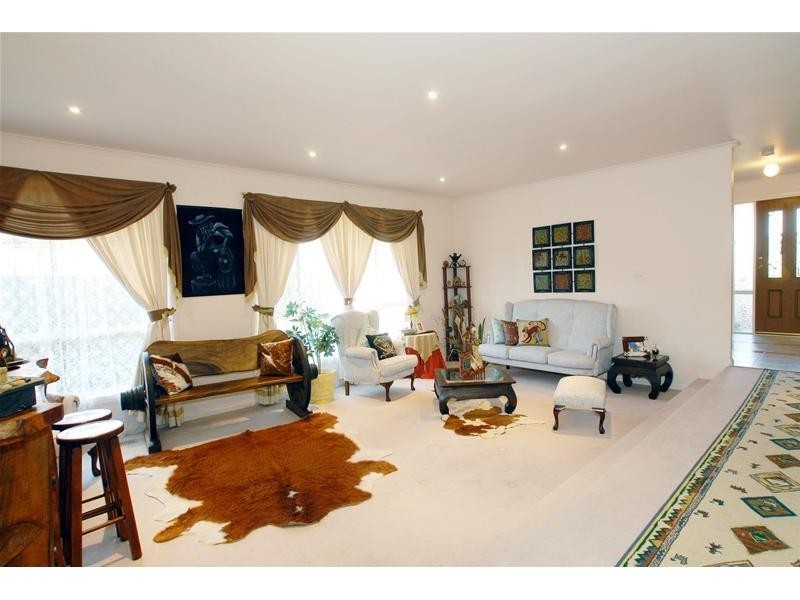 3 Haydn Place, Narre Warren South VIC 3805