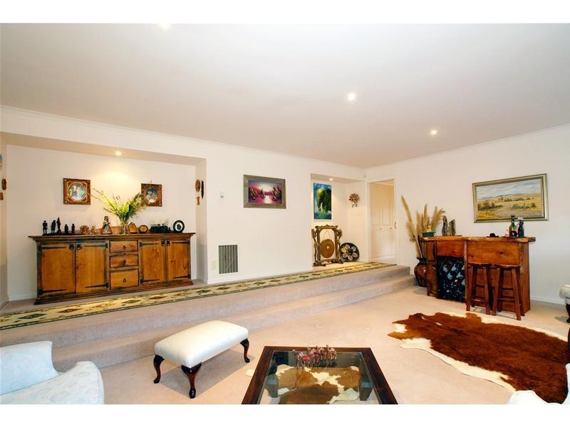 3 Haydn Place, Narre Warren South VIC 3805