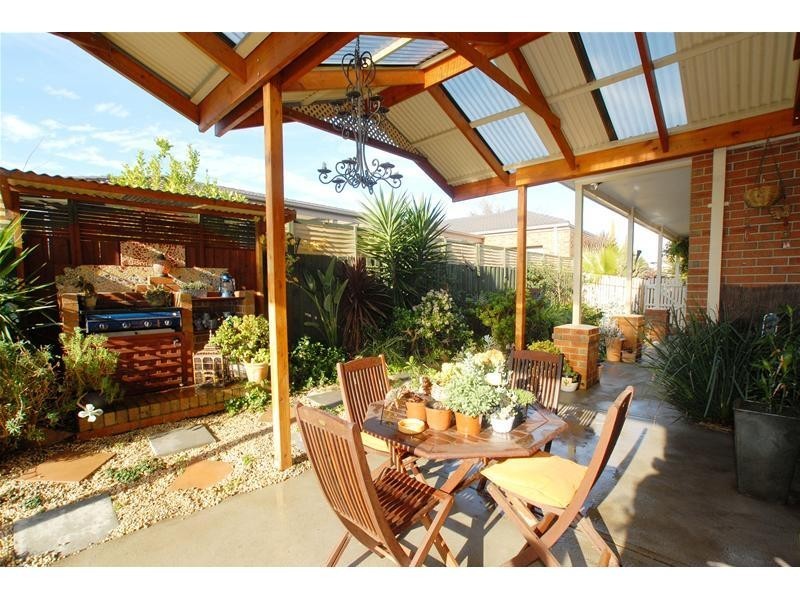 3 Haydn Place, Narre Warren South VIC 3805