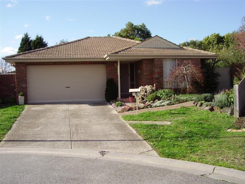 5 Lucy Court, Narre Warren VIC 3805