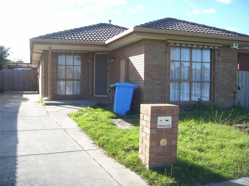 9 Kirkwood Crescent, Hampton Park VIC 3976