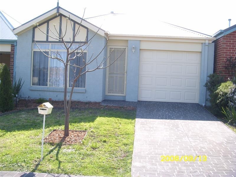 2 Superior Terrace, Narre Warren VIC 3805