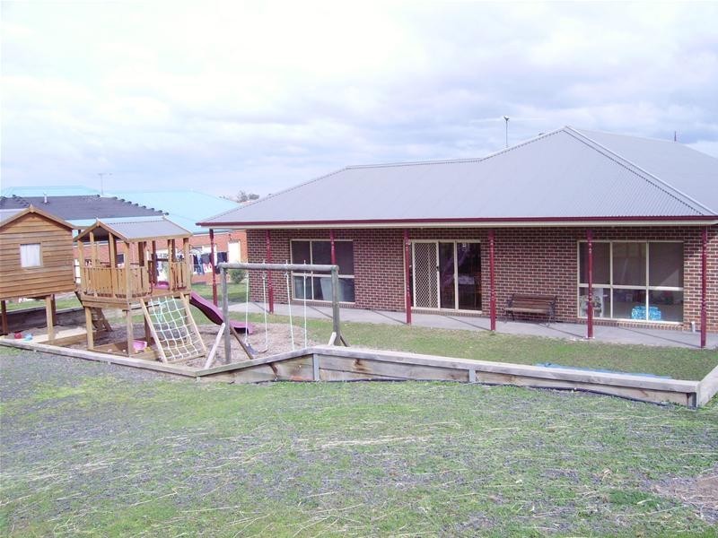 7-8 Hilton Court, Narre Warren North VIC 3804