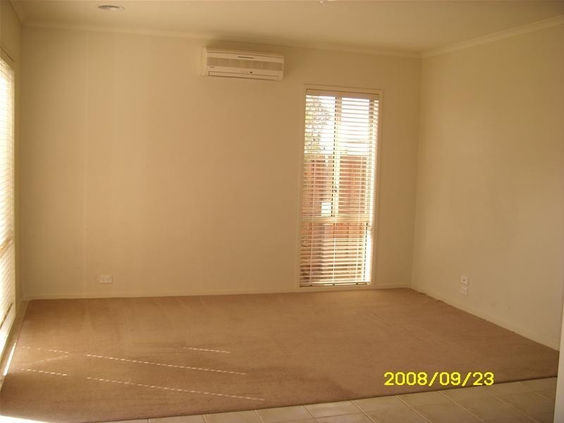 10 Ashcroft Close, Hallam VIC 3803