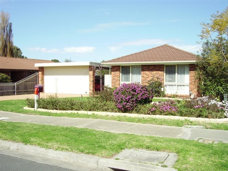 70 Prospect Hill Road, Narre Warren VIC 3805