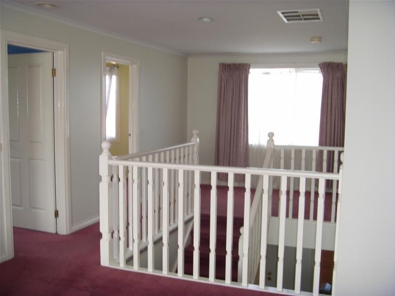 6 Henshaw Court, Narre Warren South VIC 3805