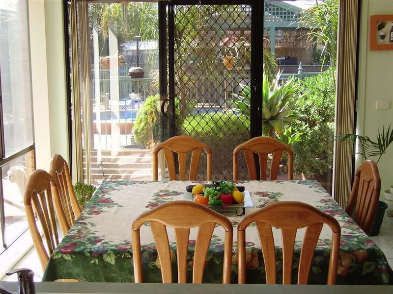 33 Beethoven Drive, Narre Warren South VIC 3805