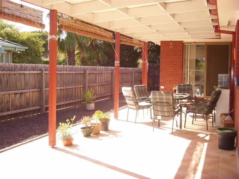 16 Walleroo Avenue, Narre Warren VIC 3805