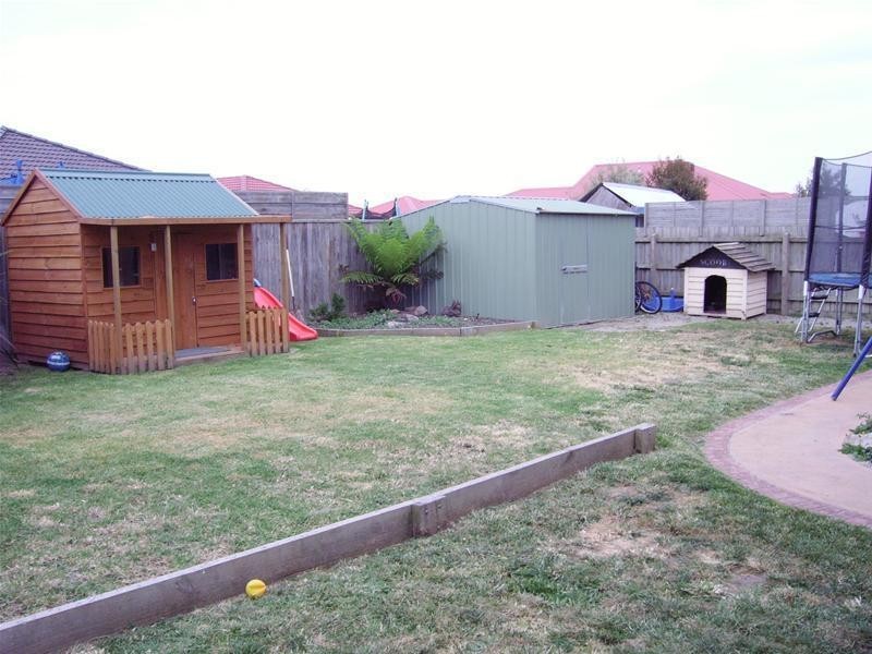 38 Beethoven Drive, Narre Warren South VIC 3805