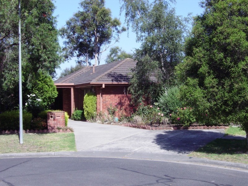 8 Aberdeen Court, Narre Warren VIC 3805