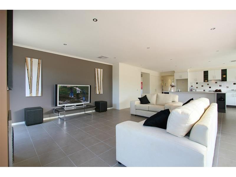 Lot 48 Reidel Avenue, Pakenham VIC 3810