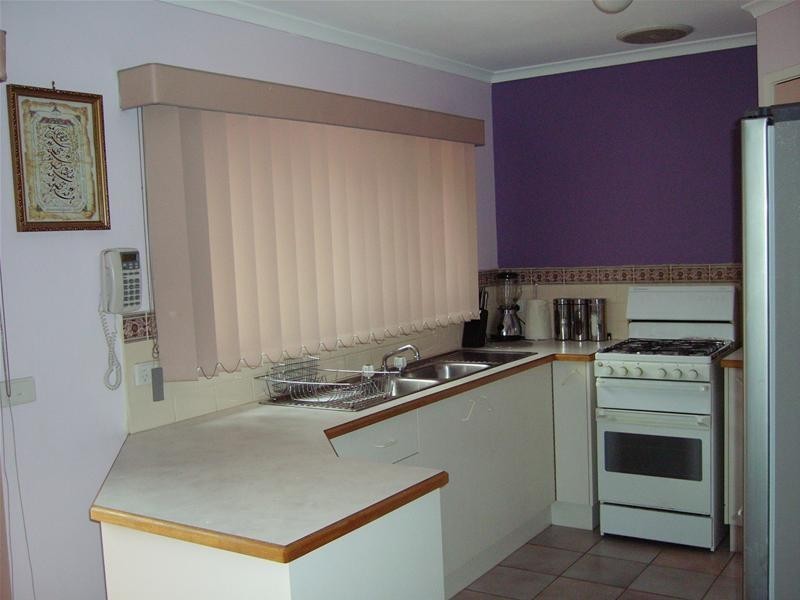 127 Kendall Drive, Narre Warren VIC 3805