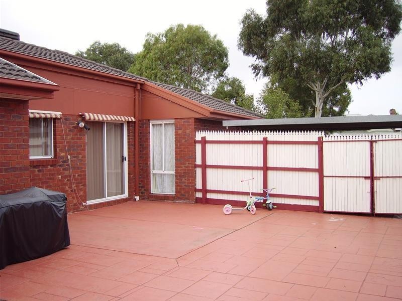 127 Kendall Drive, Narre Warren VIC 3805