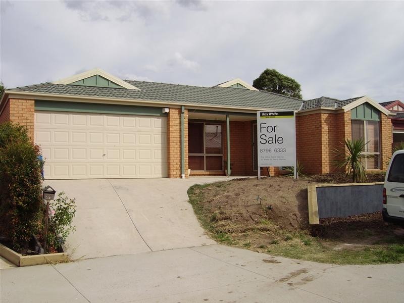 31 Breamlea Way, Cranbourne West VIC 3977