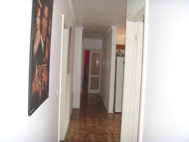 27 Garryowen Crescent, Narre Warren VIC 3805